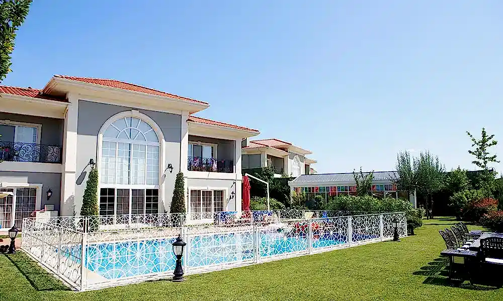 Villa Bahçe Dekorasyonu