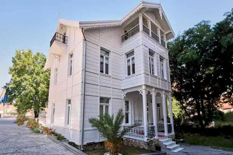 yali 1